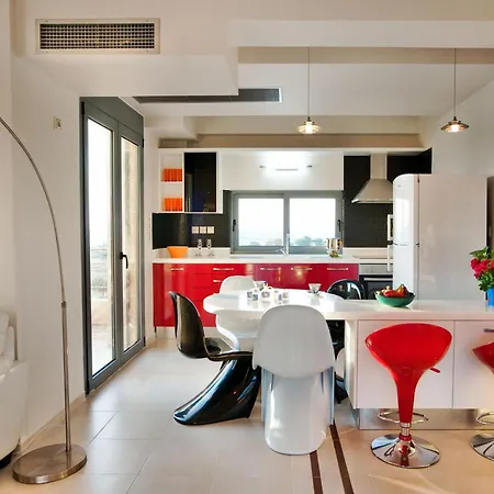 Levantes In Mithimna Mit Pool Holiday home *